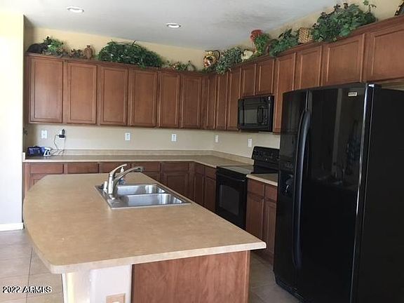3rd image of 29390 N 67th Dr