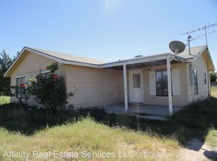 719 Mulberry Ln, Carlsbad, NM 88220