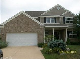 2226 Beatrice Dr NE, Grand Rapids, MI 49505