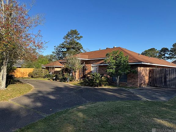 2nd image of 10525 Rondo Ave