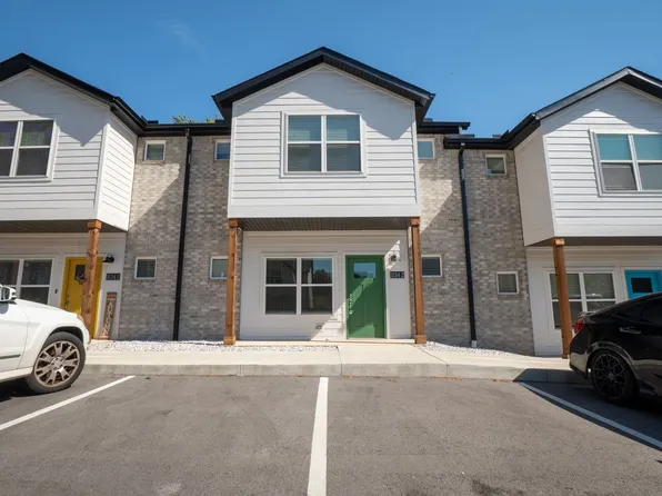 1195 N Pink Terrace, 1195 N Pink Ter #1, Fayetteville, AR 72701