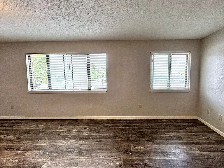 Breckenridge Davenport Apartments — Photo 48
