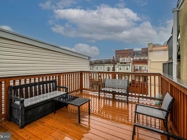 939 S Baylis St — Photo 42