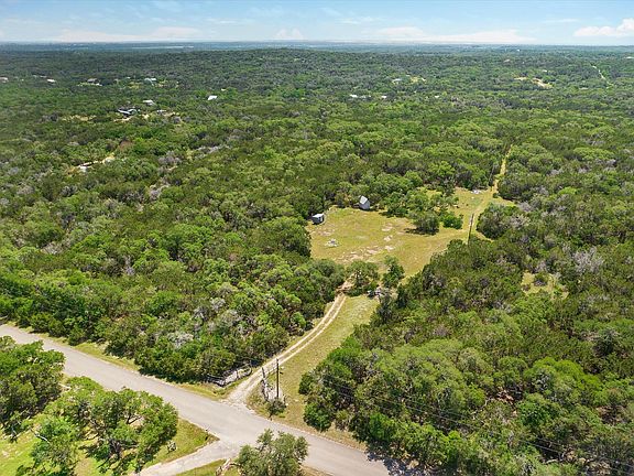 3rd image of 700 Oak Grove Rd