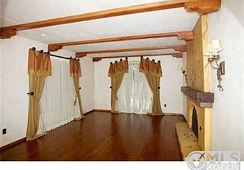 4th image of 1220 W Brookes Ave