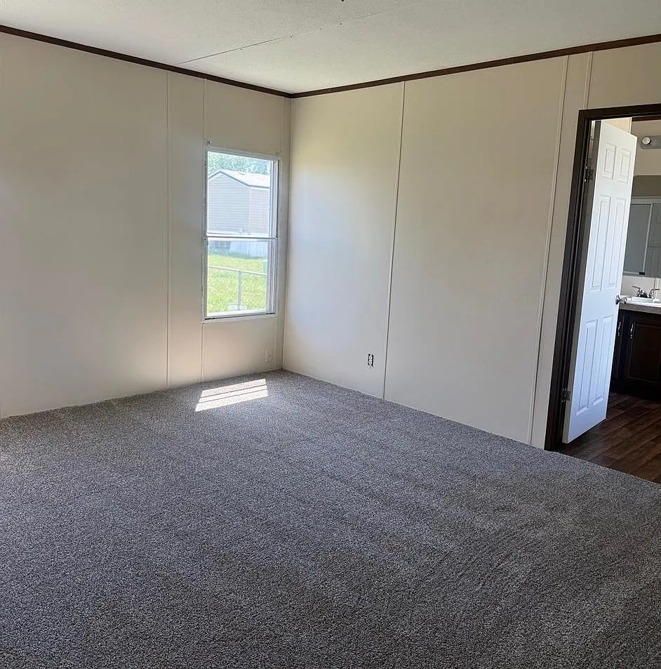 Watson Estates — Photo 3