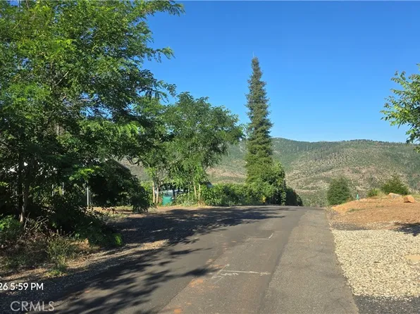 1759 Honeysuckle Ln, Paradise, CA 95969