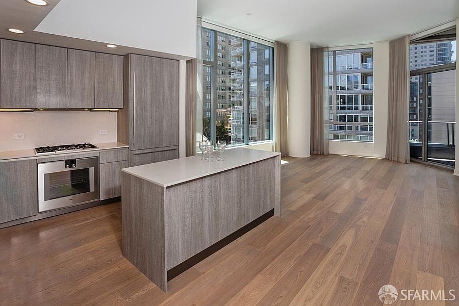 1st image of 333 Beale St APT 8G