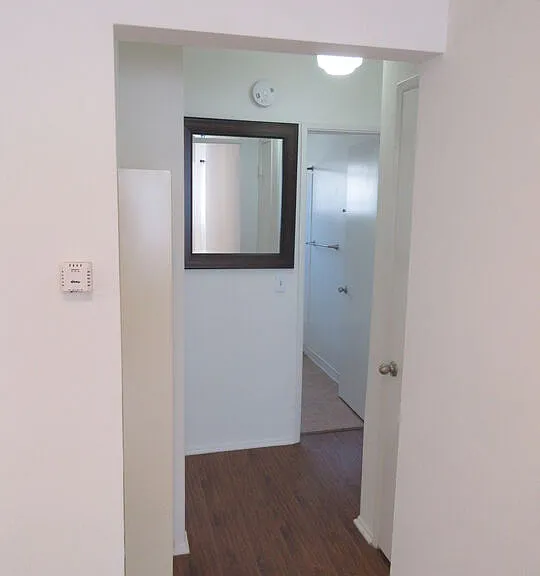 1400 N Fairfax Ave — Photo 11