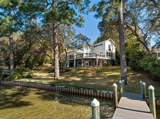 69 Poquito Rd, Shalimar, FL 32579