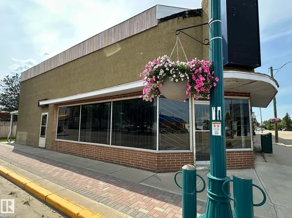 185 White Earth St, Smoky Lake, AB T0A 3C0