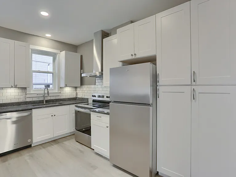 5619 Hays St — Photo 12