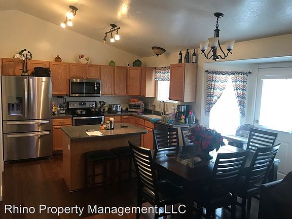 4th image of 3037 S Ensign Park Dr