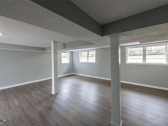 4th image of 998 Hamrick Rd