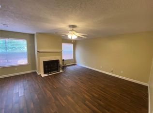 705 Overbrook St, Huntsville, TX 77340