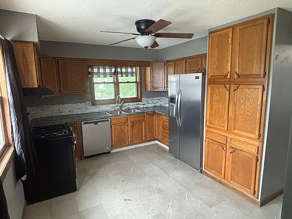 4th image of 2508 Avenue H