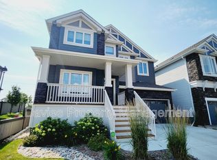 17429 9a Ave SW, Edmonton, AB T6W3V2