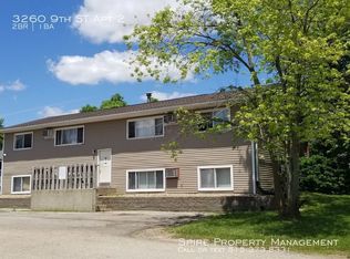 3260 9th St APT 2, Marion, IA 52302