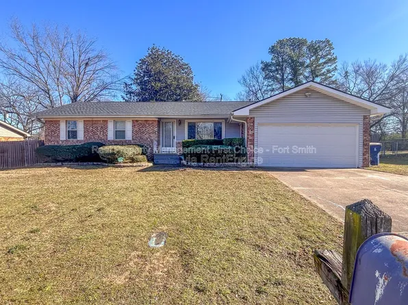 1901 S 72nd St, Fort Smith, AR 72903