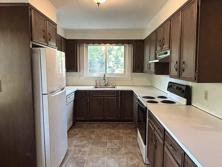 1503 W Washington St — Photo 16