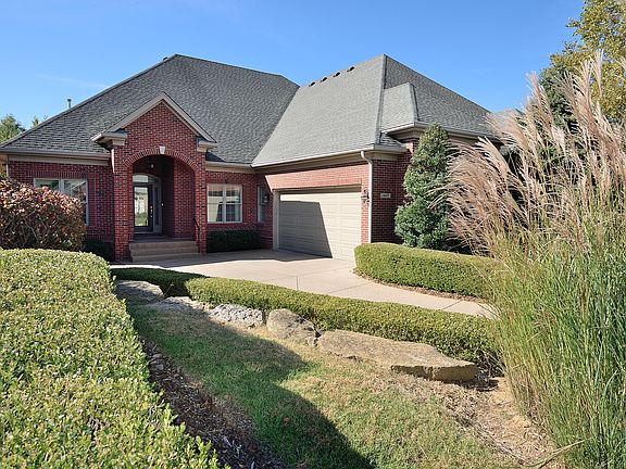 2nd image of 14607 Valencia Dr #40