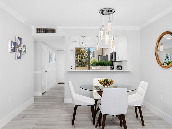 3rd image of 1100 SE 5th Court #4