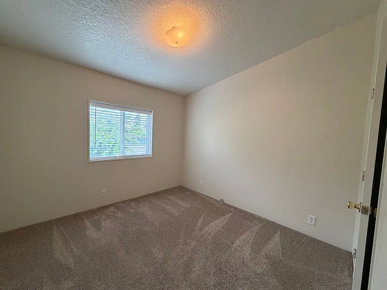 175 S 69th Pl — Photo 7