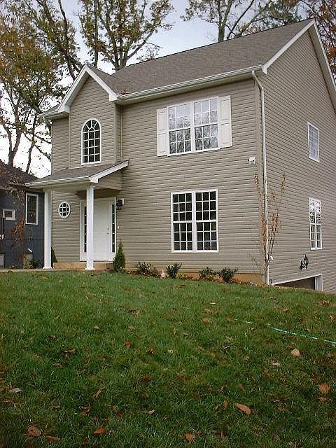 1st image of 3121 Rockmeade Dr