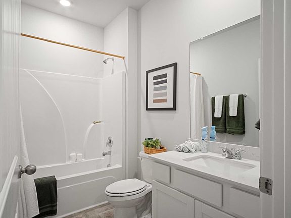 3rd image of 5444 Briley Ln