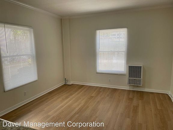 3rd image of 520 S Hobart Blvd #11382385