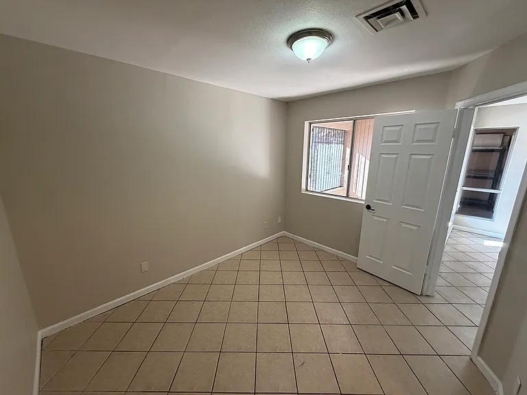 4820 N 89th Ave #42 — Photo 13