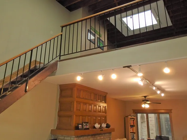 443 W Eugenie St #3E — Photo 2