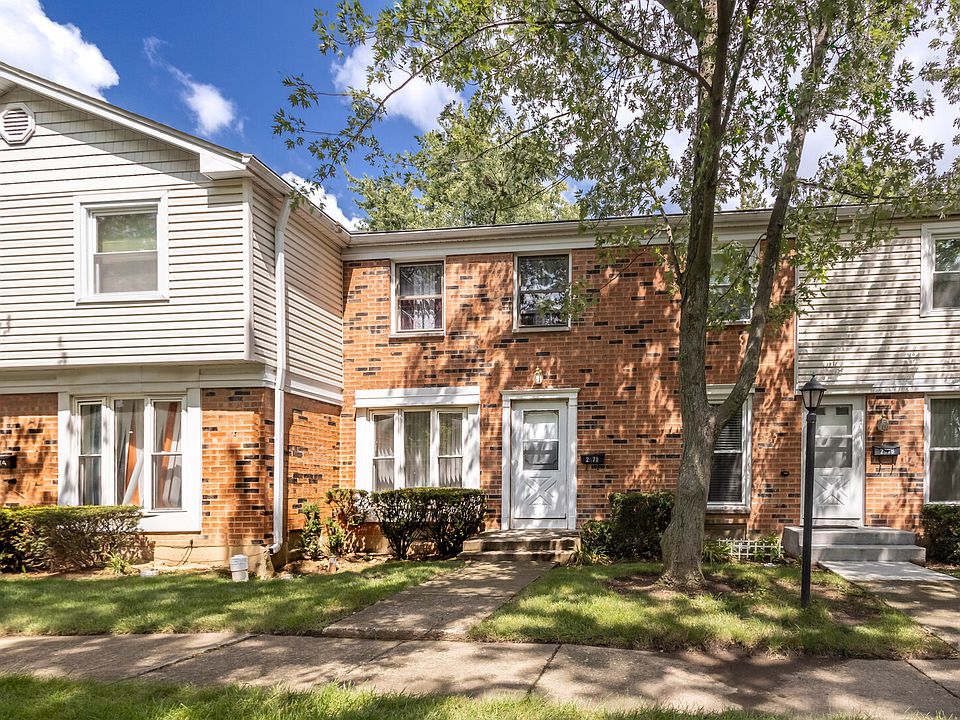 1st image of 2075 Essex Ct
