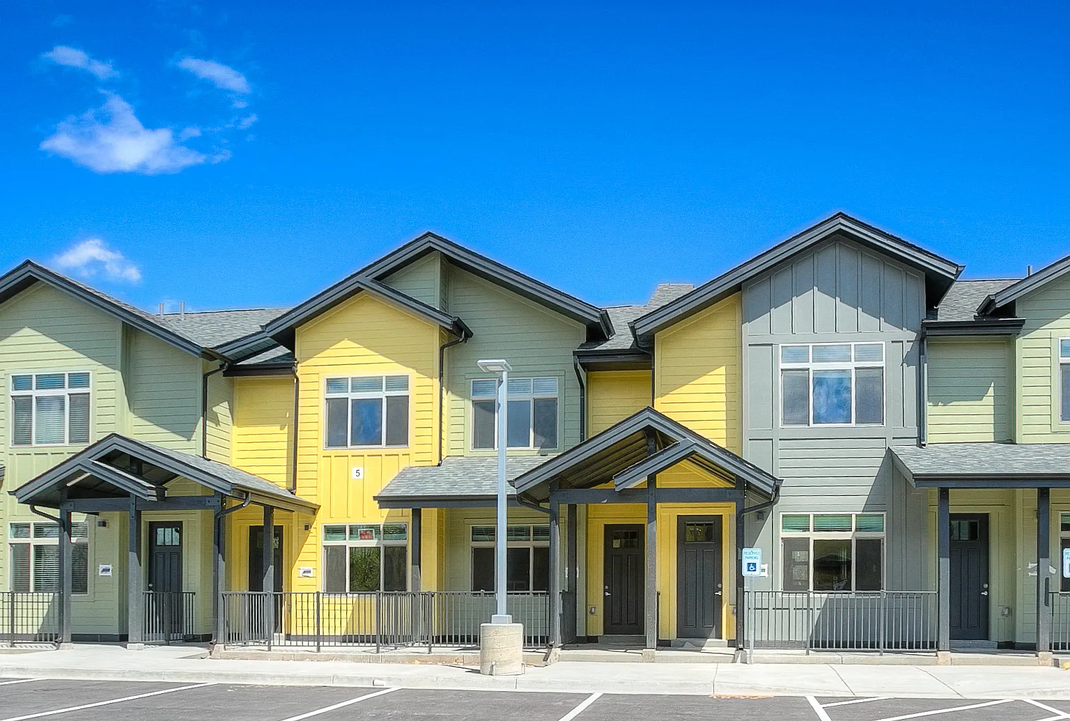 Village on Redwood — Photo 1