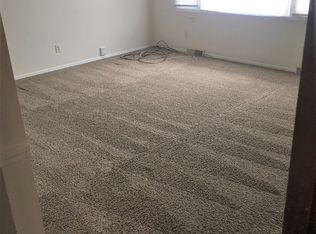 70 McCannon St, Sugar Grove, IL 60554