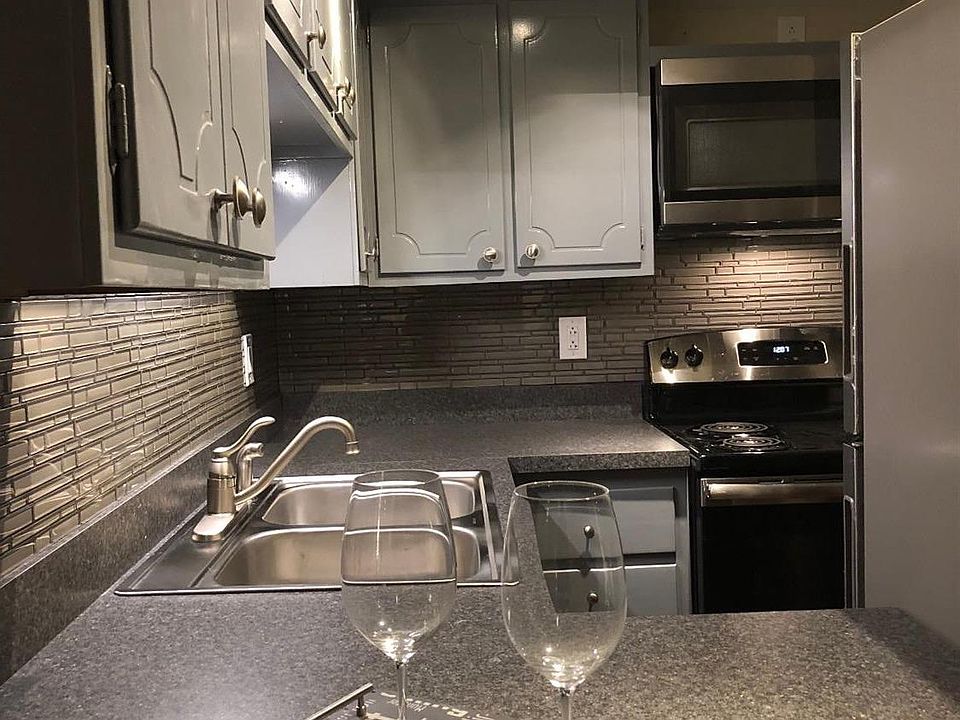 1st image of 184 Old Park Ave APT 16