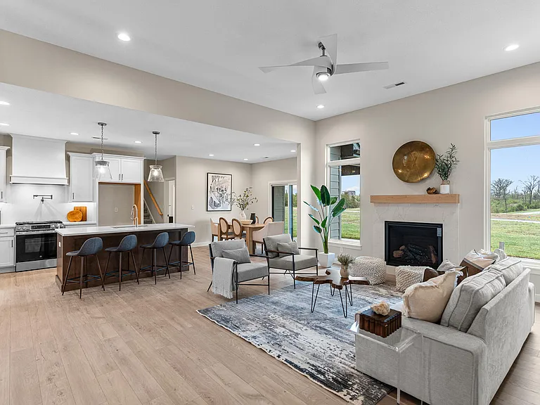 2908 Genesis Dr — Photo 10