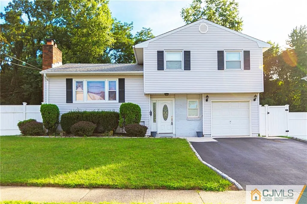 44 Rieder Rd photo 1