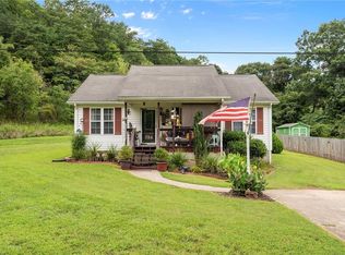 104 Rink Rd, Mayodan, NC 27027