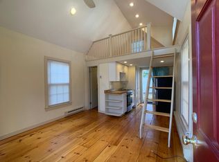 7 Poplar St #C, Newport, RI 02840