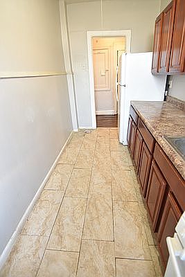 3rd image of 594 Union Ave #4-C