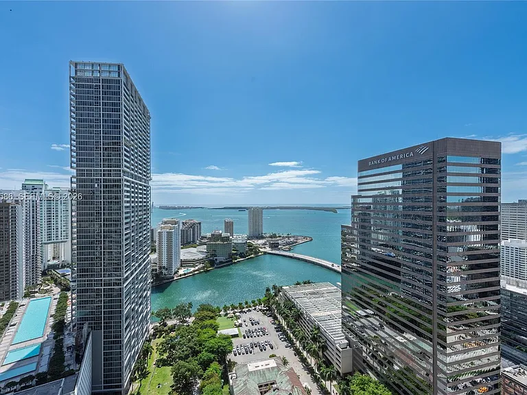 500 Brickell Ave #3802 — Photo 2