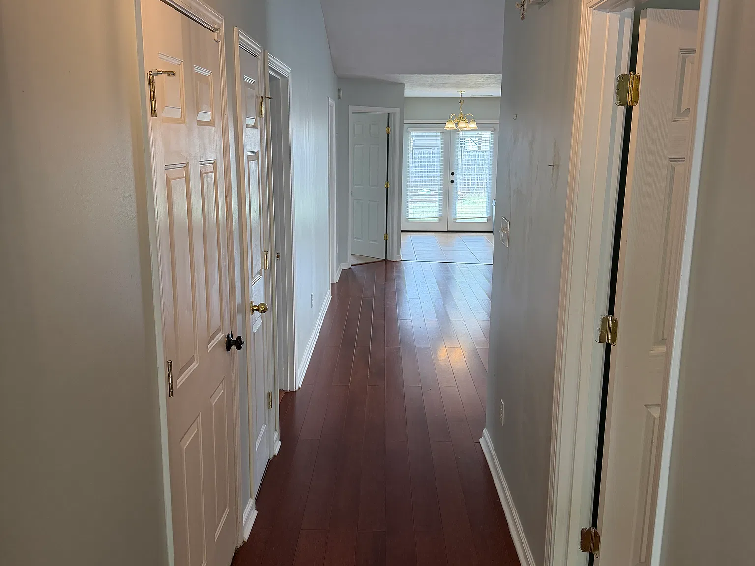 3 bed, 1260 sqft, $2,000 — Photo 2