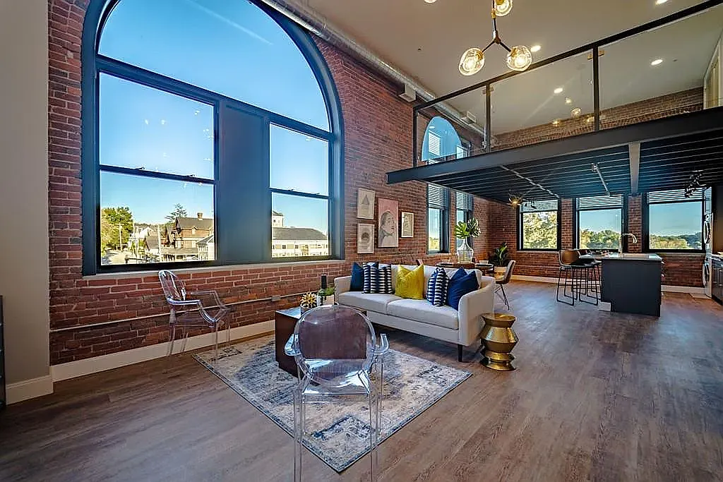 Marbella Lofts — Photo 1