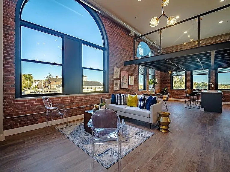 Marbella Lofts — Photo 1