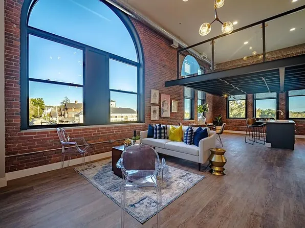 Marbella Lofts, 5 Hampshire St #E4771247b, Methuen, MA 01844