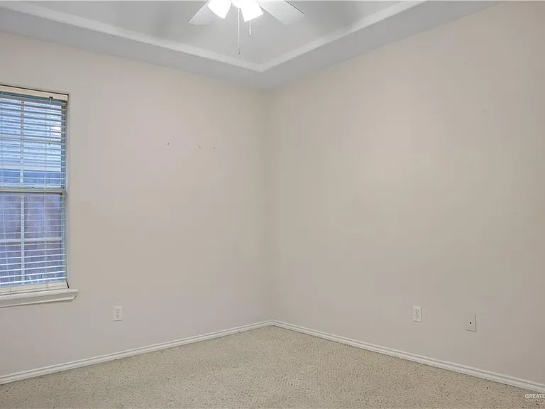 2212 Lilly Cove Dr — Photo 14