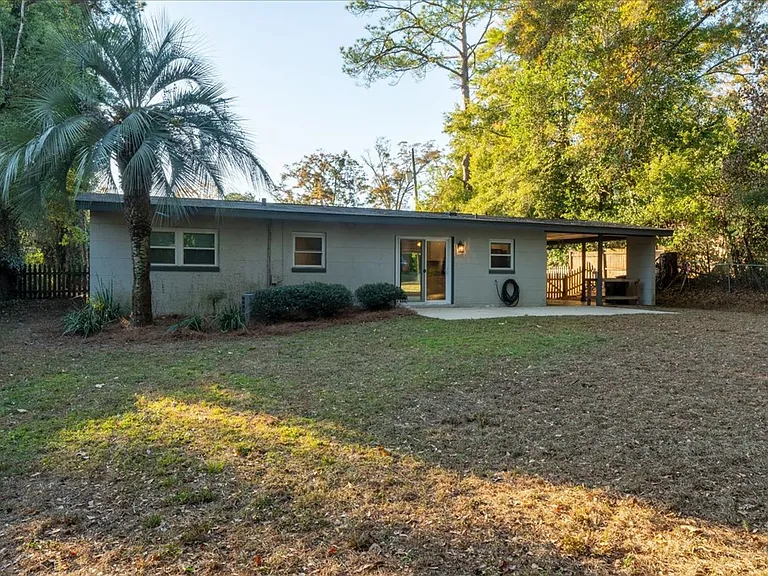 1707 Hall Dr — Photo 37