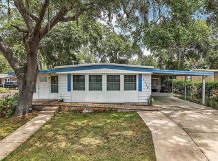 2110 Oak Cir, Mount Dora, FL 32757