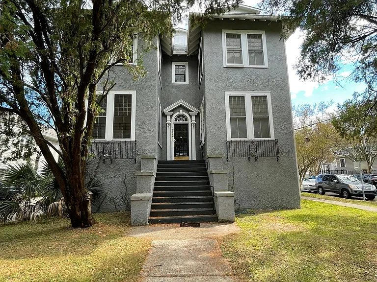 2201 Calhoun St #A — Photo 2